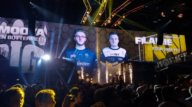 Pre-match graphics shown to the crowd before the game started. The player portraits are Owen "Smooya" Butterfield from BIG and Egor "Flamie" Vasilyev from Natus Vincere. The picture was taken from the general seating area in the stadium.
